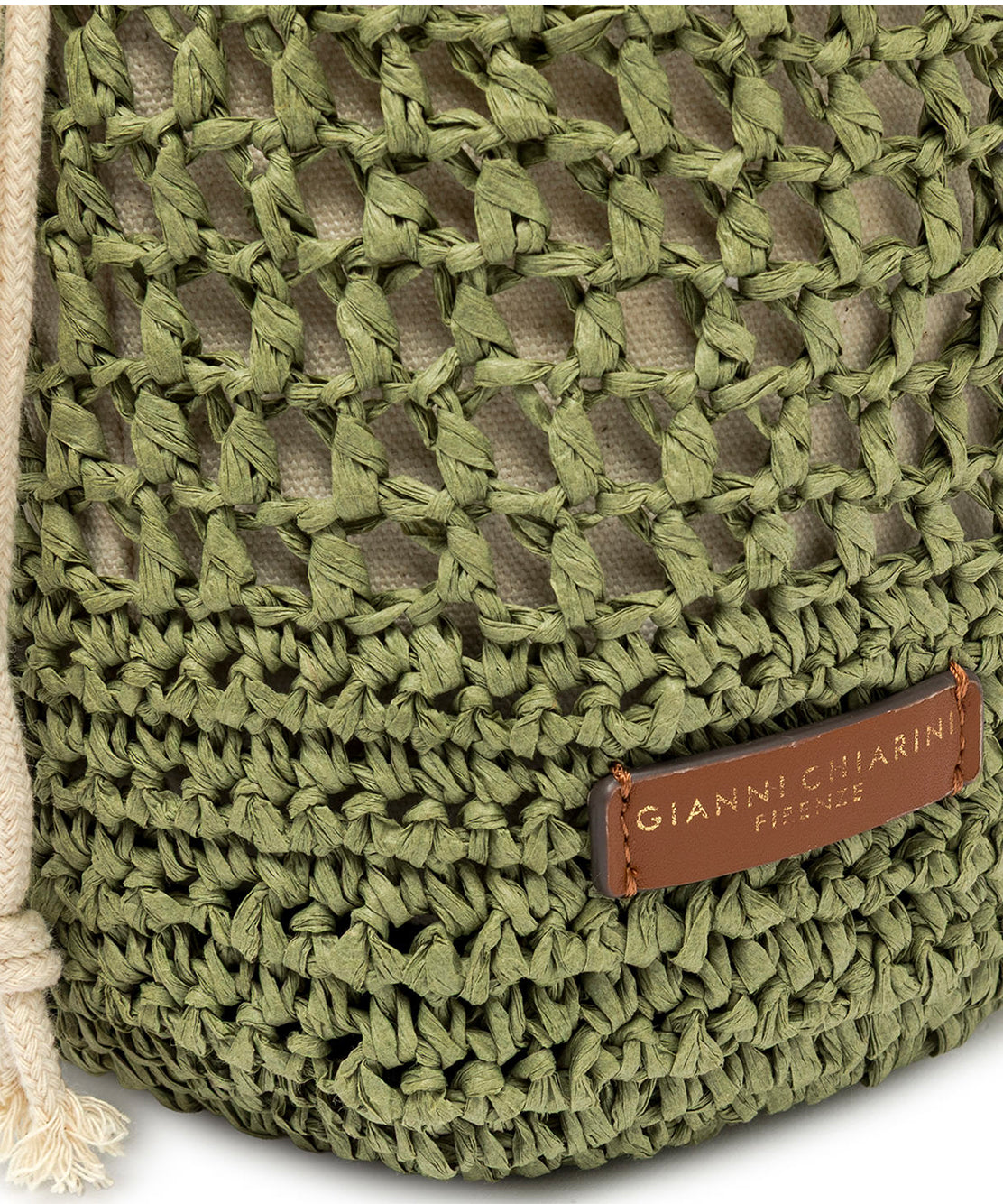 BS11951 COMM STR-CRCHTAIGA_3_P